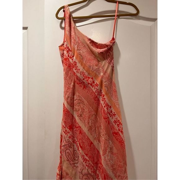 VINTAGE Express One Shoulder Pink Scarf Dress - Picture 4 of 7